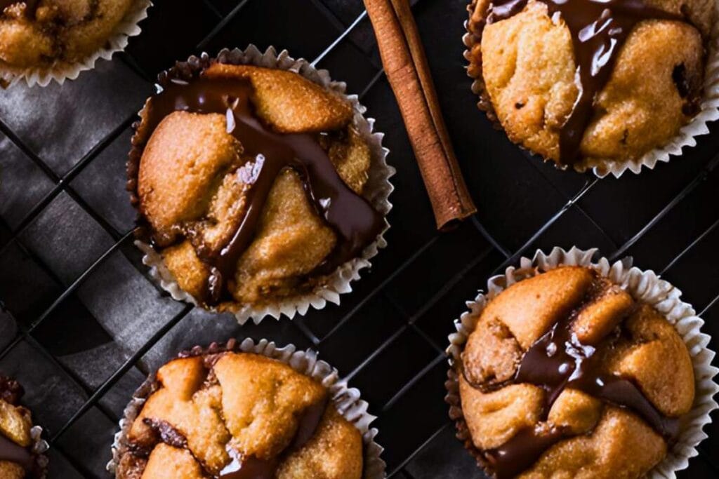 Apple Cinnamon Muffins with Cinnamon Glaze