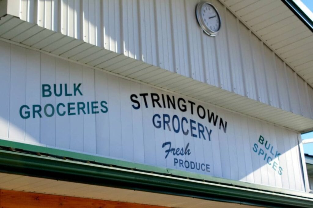 Stringtown Grocery bulk foods store near Kalona Iowa